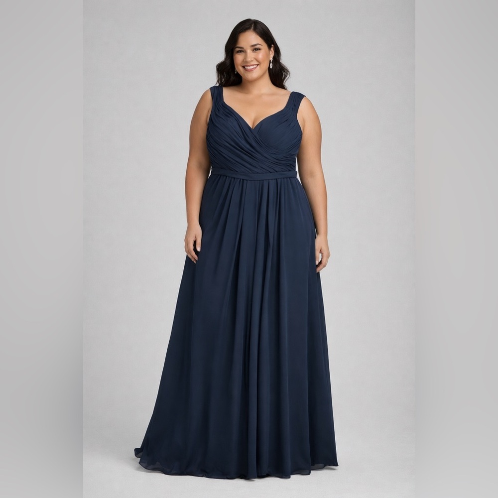 Azazie Zapheira Women's Sz A16 Dark Navy A-Line‎ V Neck Ruched Chiffon Dress